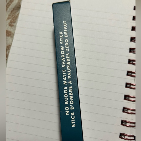 BNIB ELF EYESHADOW STICK in shade “out of sight” - Picture 5 of 5